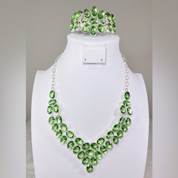 Peridot 925 Large Necklace & Bracelet Set - Picture 1 of 8